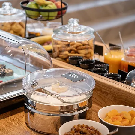 Отель Miss Marrone Ханья