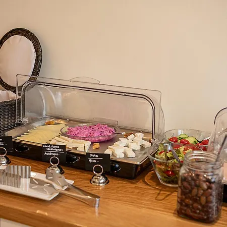 Отель Miss Marrone Ханья