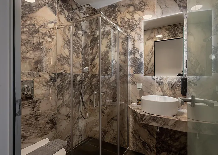 Miss Marrone Hotell 4*