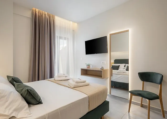 Miss Marrone Chania (Crete)