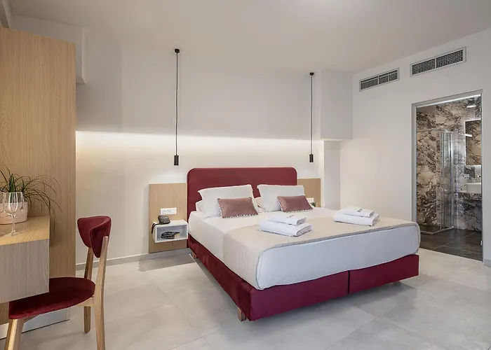 Miss Marrone Chania (Crete)